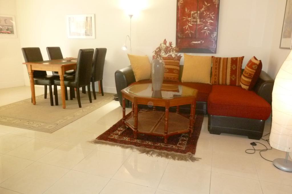 Stunning 2 Bed, 2 Bath Apt On The Cannes Sea Front Has Swimming Pool And Is A Secure Modern Building 464 Eksteriør billede
