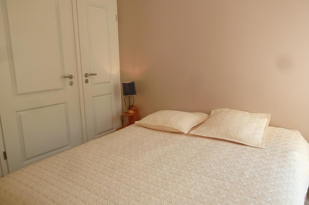 Stunning 2 Bed, 2 Bath Apt On The Cannes Sea Front Has Swimming Pool And Is A Secure Modern Building 464 Eksteriør billede