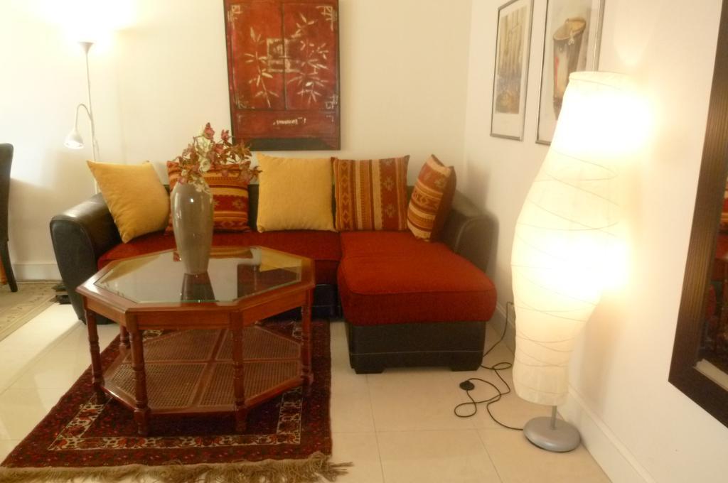 Stunning 2 Bed, 2 Bath Apt On The Cannes Sea Front Has Swimming Pool And Is A Secure Modern Building 464 Eksteriør billede