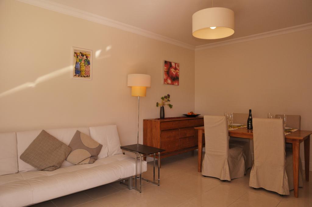 Stunning 2 Bed, 2 Bath Apt On The Cannes Sea Front Has Swimming Pool And Is A Secure Modern Building 464 Eksteriør billede