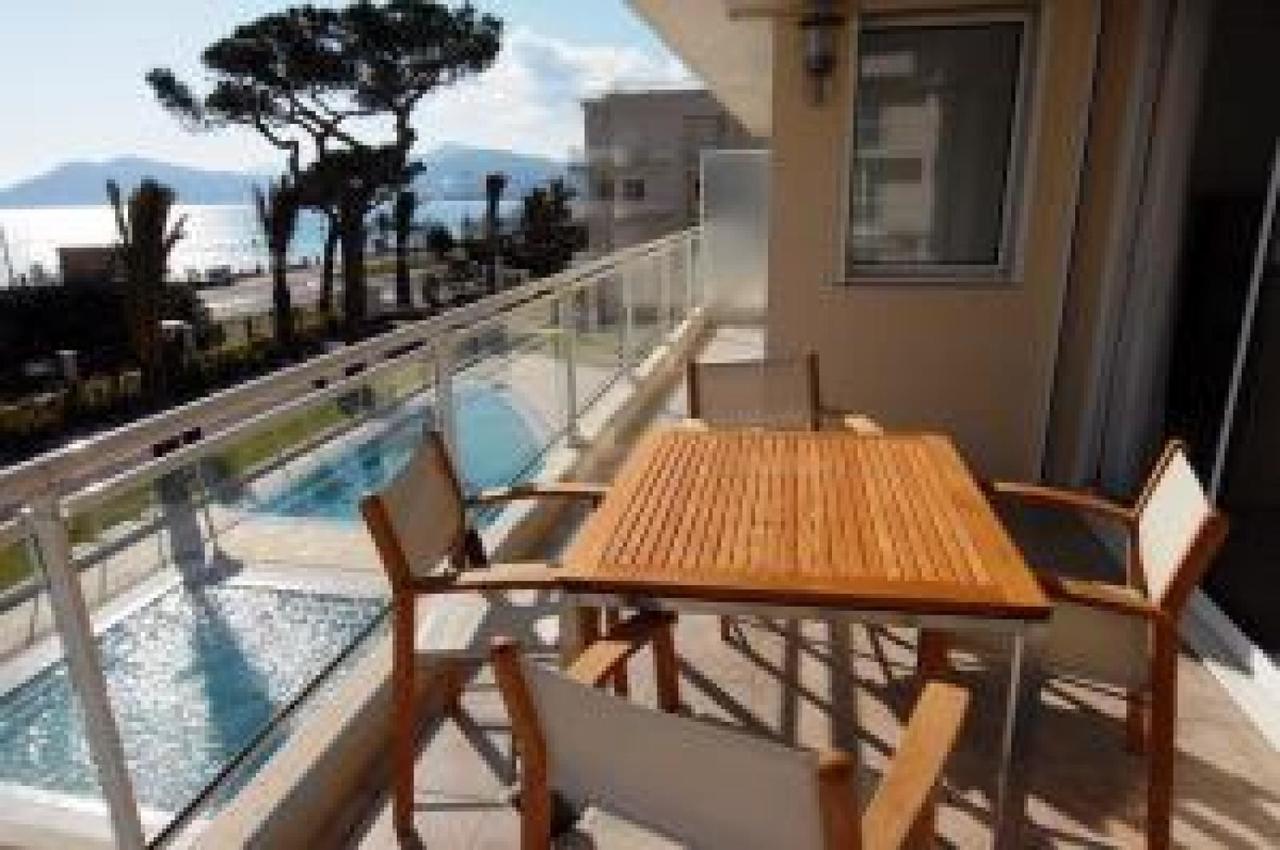 Stunning 2 Bed, 2 Bath Apt On The Cannes Sea Front Has Swimming Pool And Is A Secure Modern Building 464 Eksteriør billede