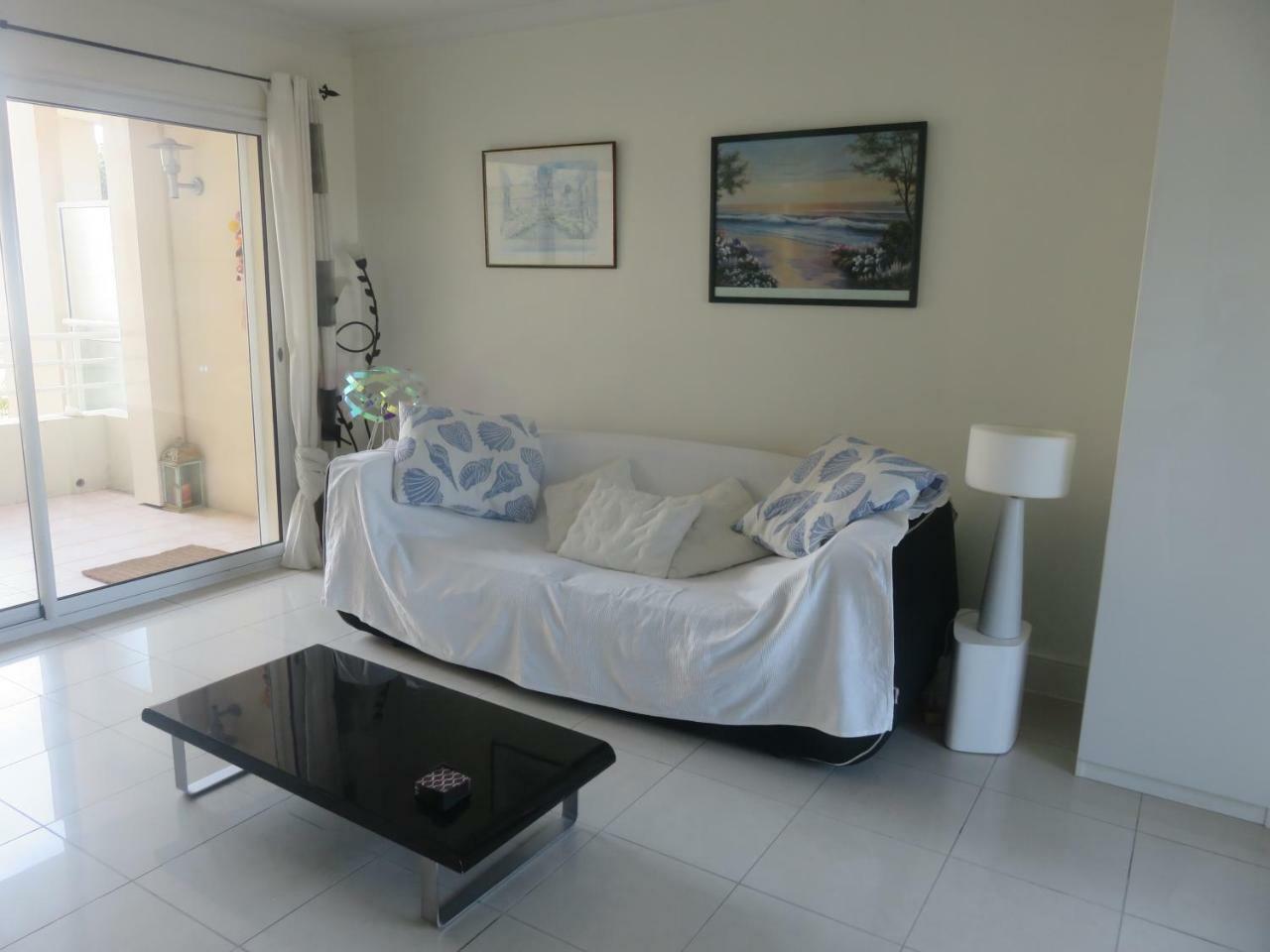 Stunning 2 Bed, 2 Bath Apt On The Cannes Sea Front Has Swimming Pool And Is A Secure Modern Building 464 Eksteriør billede